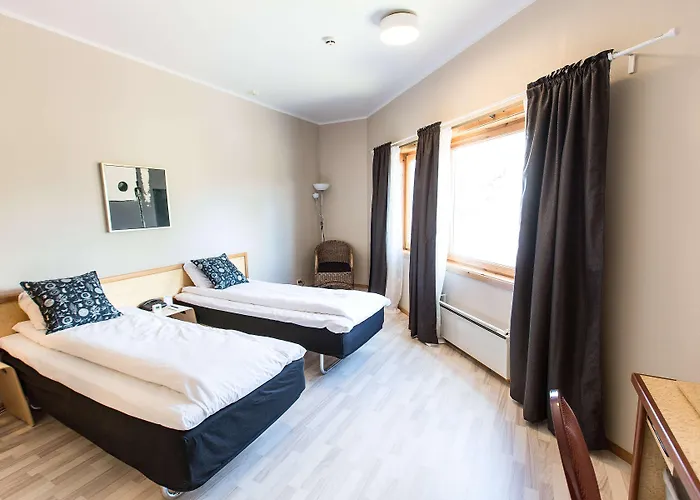 Western Frontier Hotel 3*