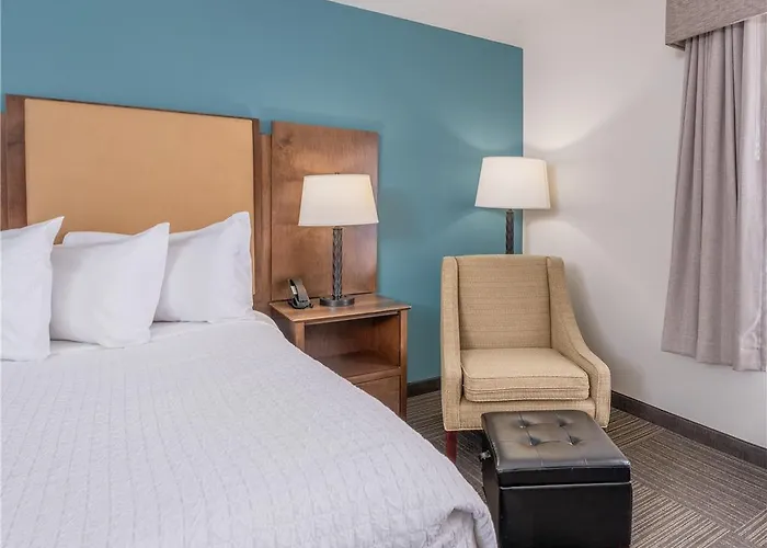 Hotel Western Frontier 3*