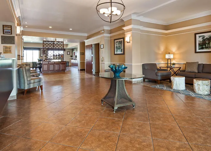 Hotel Western Frontier 3*